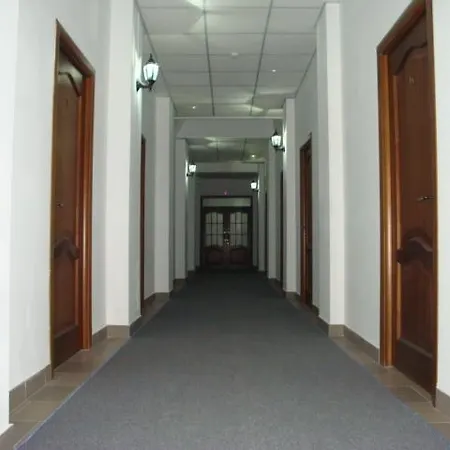 Art Avenue Hotel Lviv