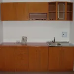Art Avenue Готель *